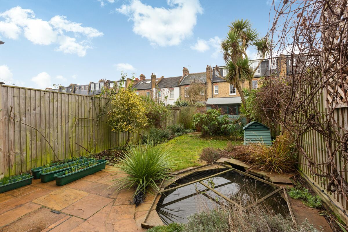 house for sale in Alverstone Avenue, London, SW19 WMB012146706