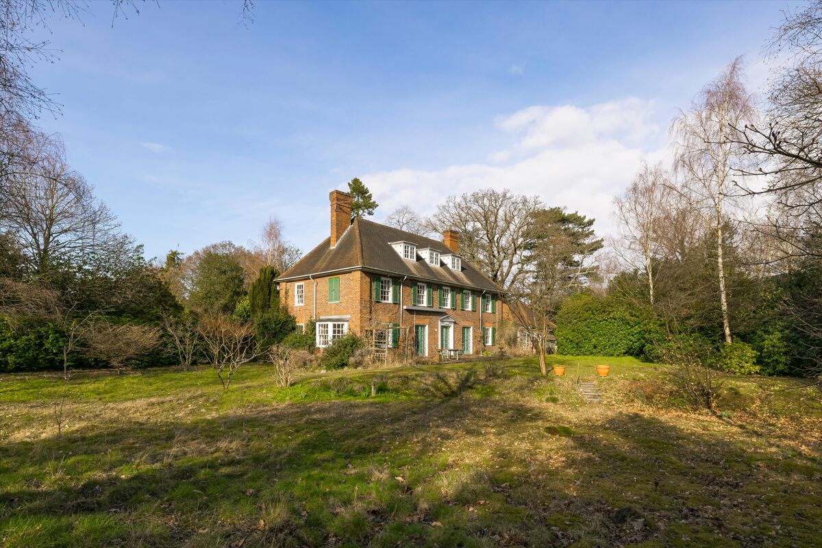 house for sale in Warren Road, Kingston upon Thames, KT2 WMB012154132