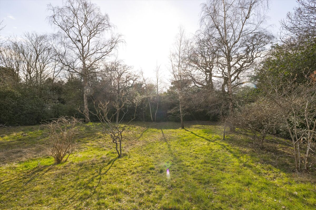 house for sale in Warren Road, Kingston upon Thames, KT2 WMB012154132