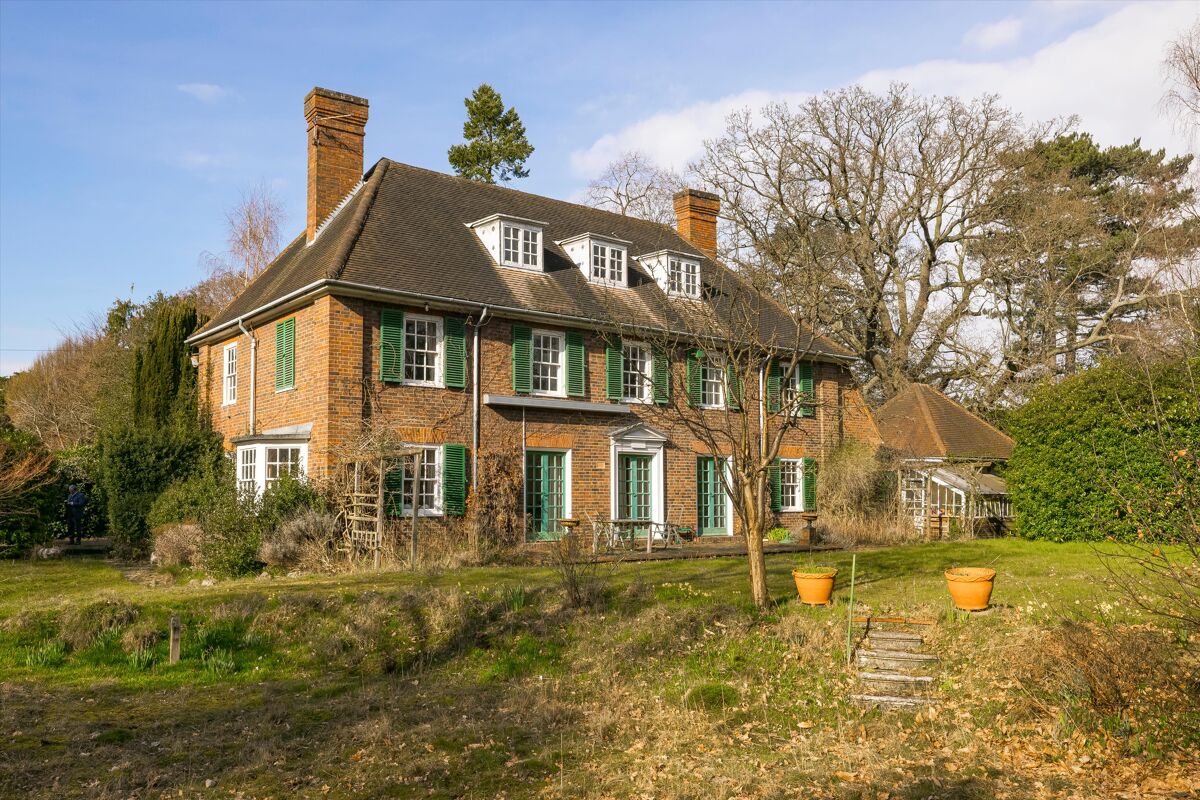 house for sale in Warren Road, Kingston upon Thames, KT2 WMB012154132