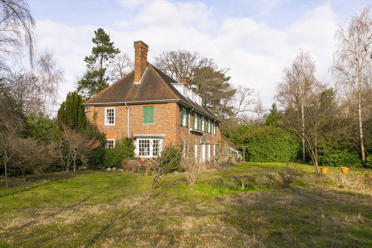 house for sale in Warren Road, Kingston upon Thames, KT2 WMB012154132