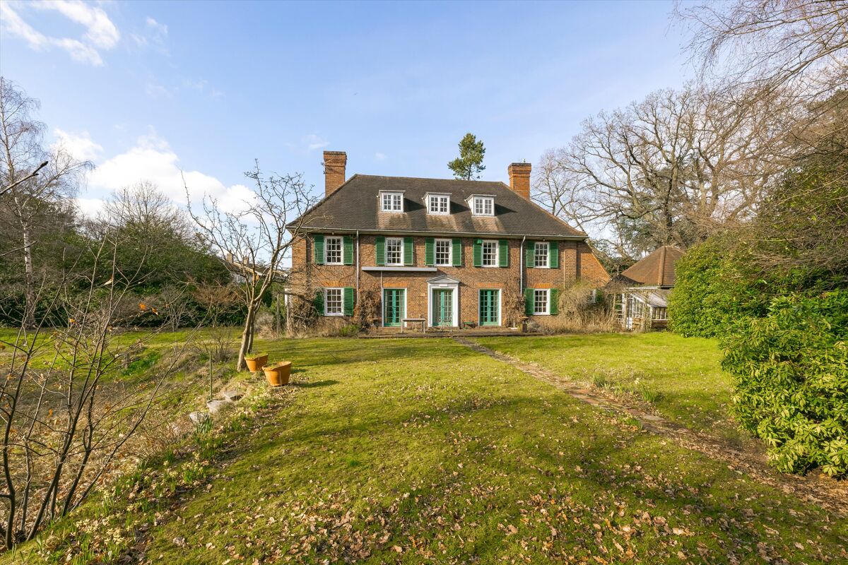 house for sale in Warren Road, Kingston upon Thames, KT2 WMB012154132