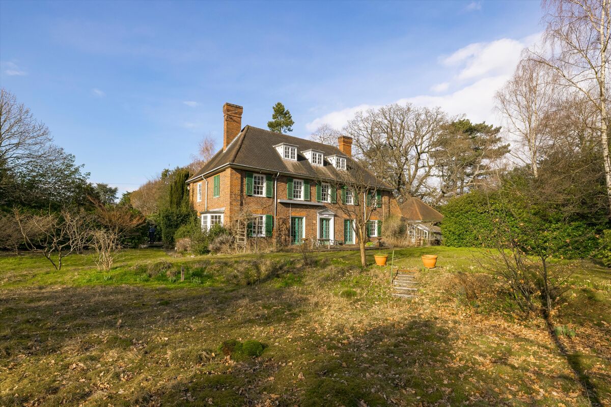 house for sale in Warren Road, Kingston upon Thames, KT2 WMB012154132