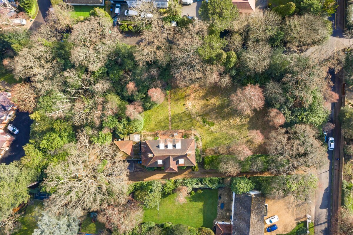 house for sale in Warren Road, Kingston upon Thames, KT2 WMB012154132