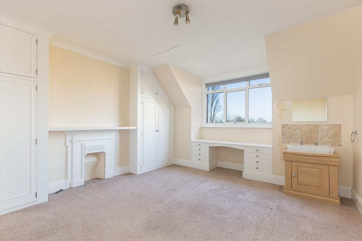 flat for sale in West Hill, East Putney, London, SW15. WMB012179981