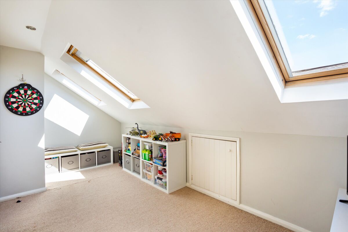 house for sale in Braemar Avenue, London, SW19 WMB012193096 Knight