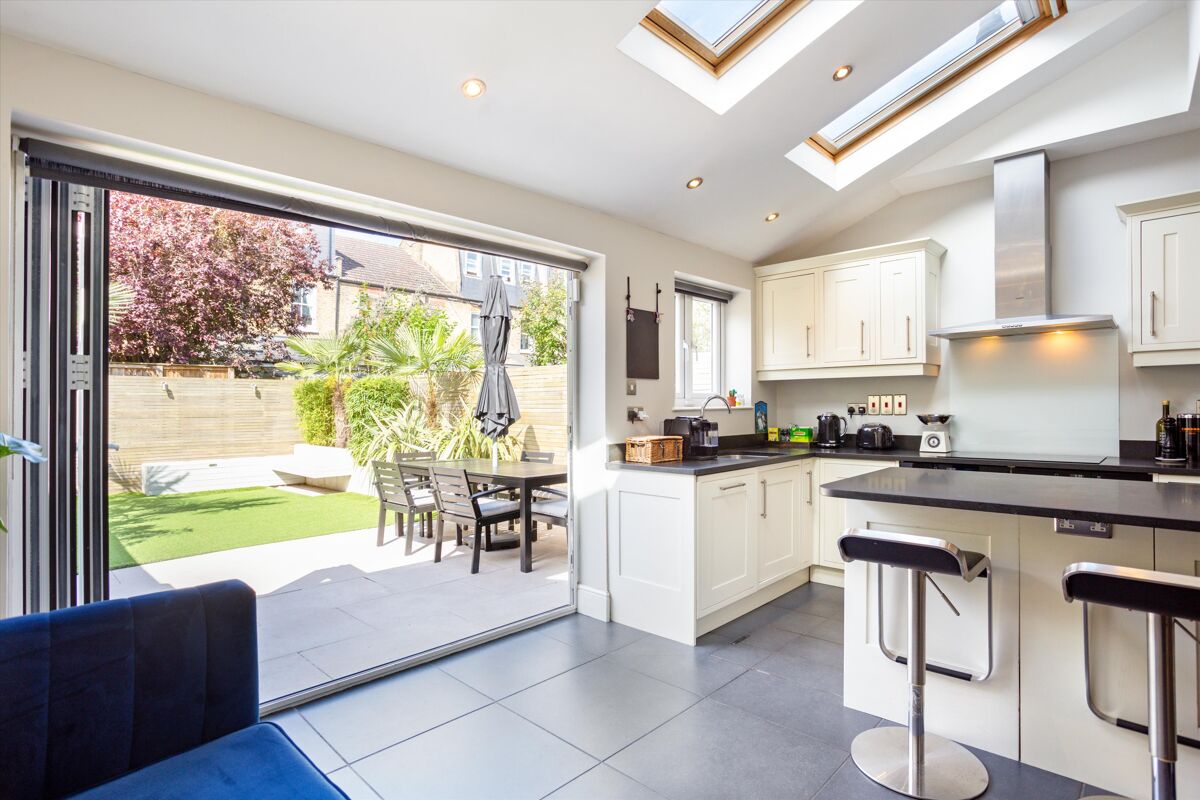 house for sale in Braemar Avenue, London, SW19 WMB012193096 Knight