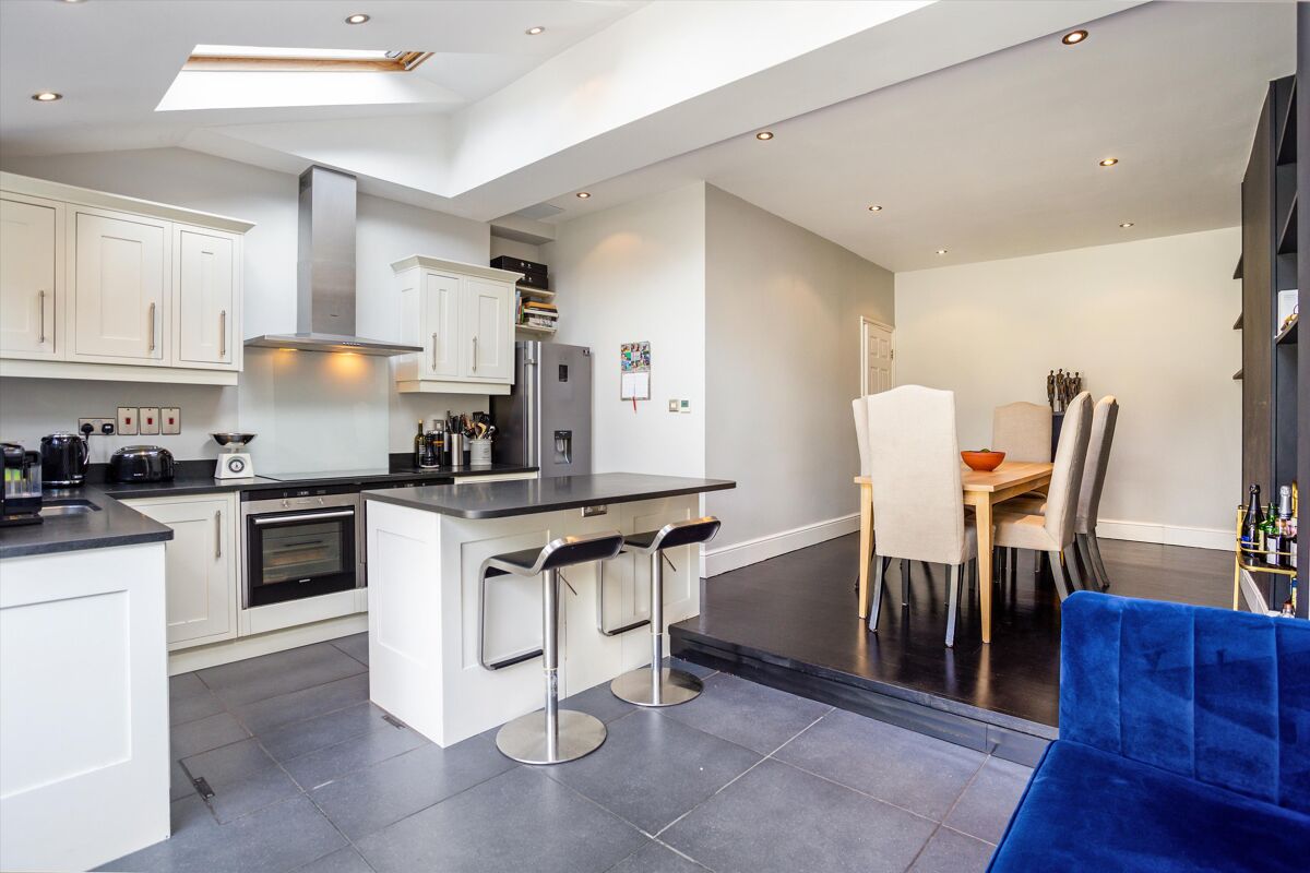 house for sale in Braemar Avenue, London, SW19 WMB012193096 Knight