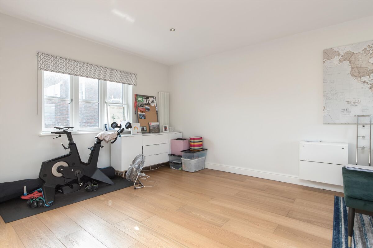 house for sale in Arthur Road, Wimbledon, London, SW19 WMB012217256