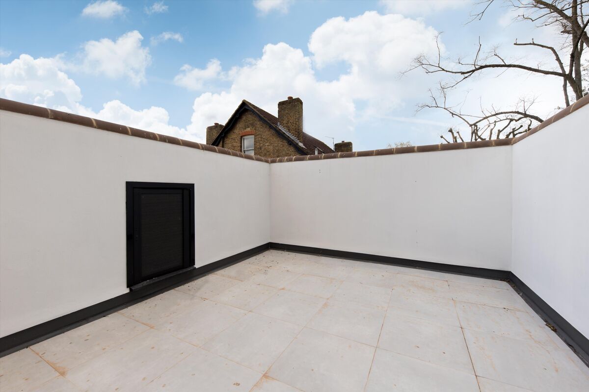 flat for sale in 3A Thornton Hill, Wimbledon, London, SW19 WMB012269594 Knight Frank