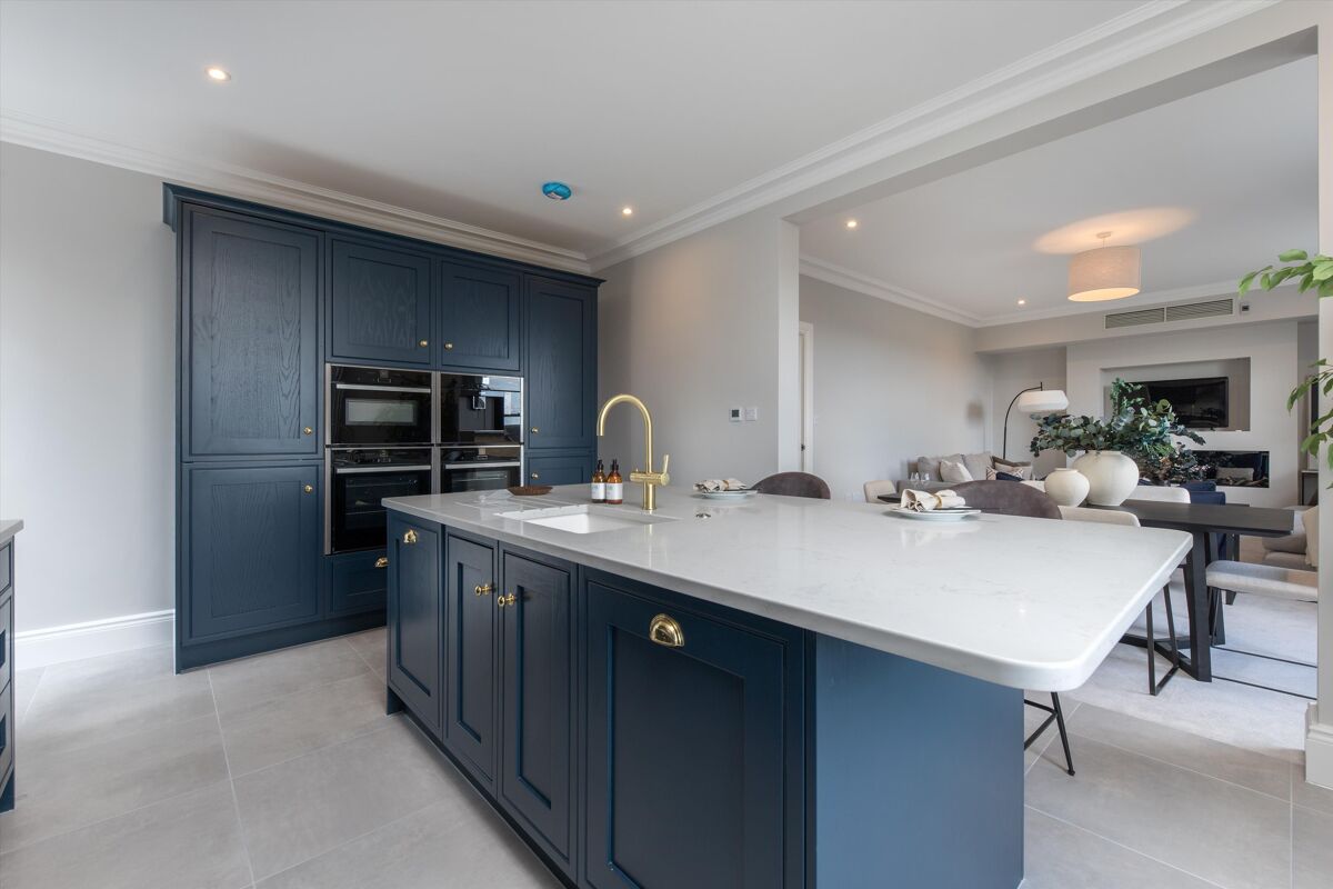 flat for sale in 3A Thornton Hill, Wimbledon, London, SW19 WMB012269594 Knight Frank
