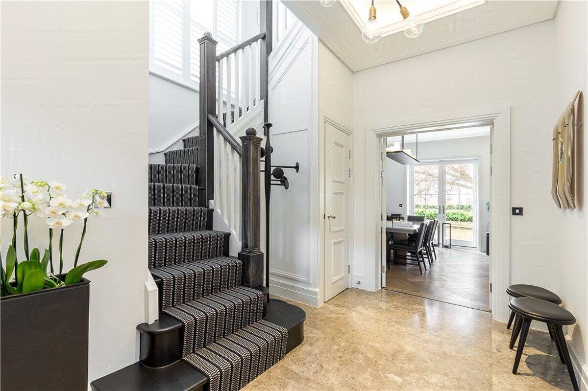 house for sale in Crawford Mews, Wimbledon Hill Park, Wimbledon, London