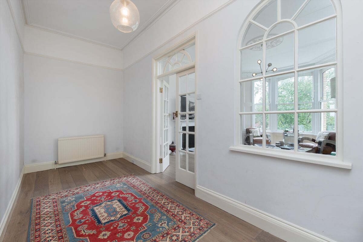 flat for sale in Thornton Hill, London, SW19 WMB012286187 Knight Frank