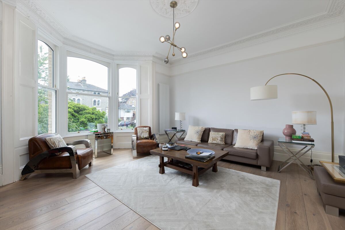flat for sale in Thornton Hill, London, SW19 WMB012286187 Knight Frank