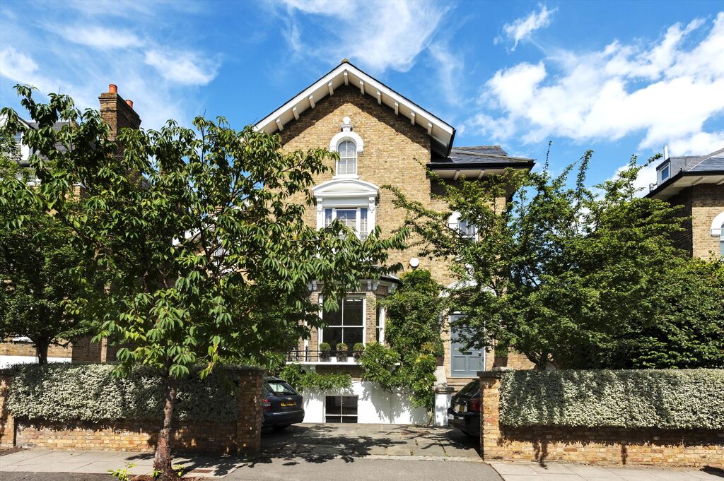 Image of Ridgway Place, Wimbledon, London, SW19