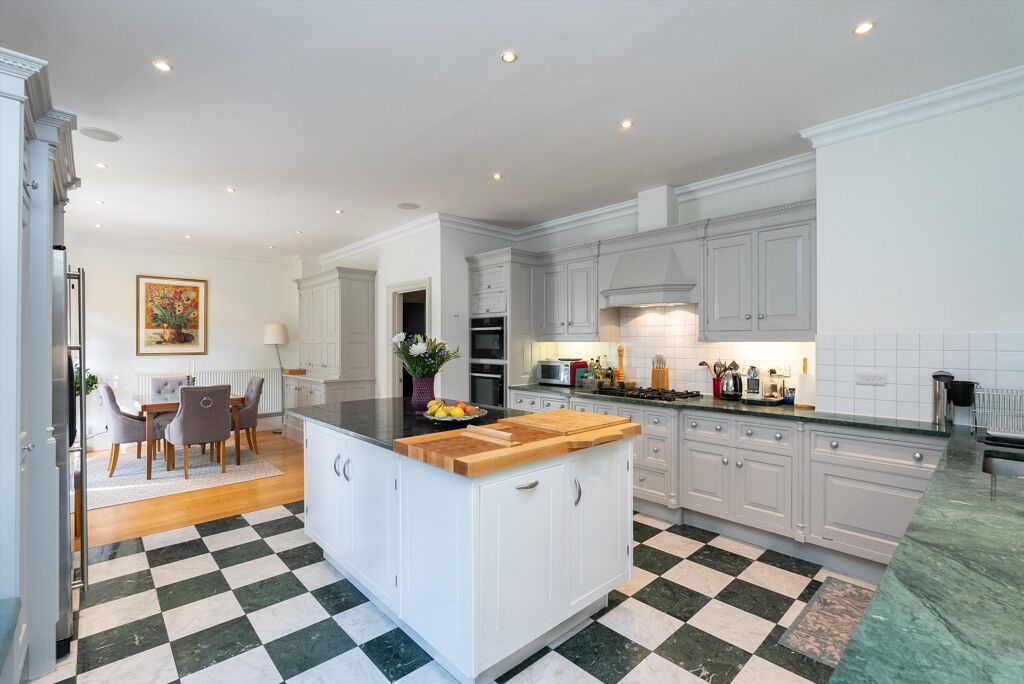 Image of Bathgate Road, Wimbledon, London, SW19