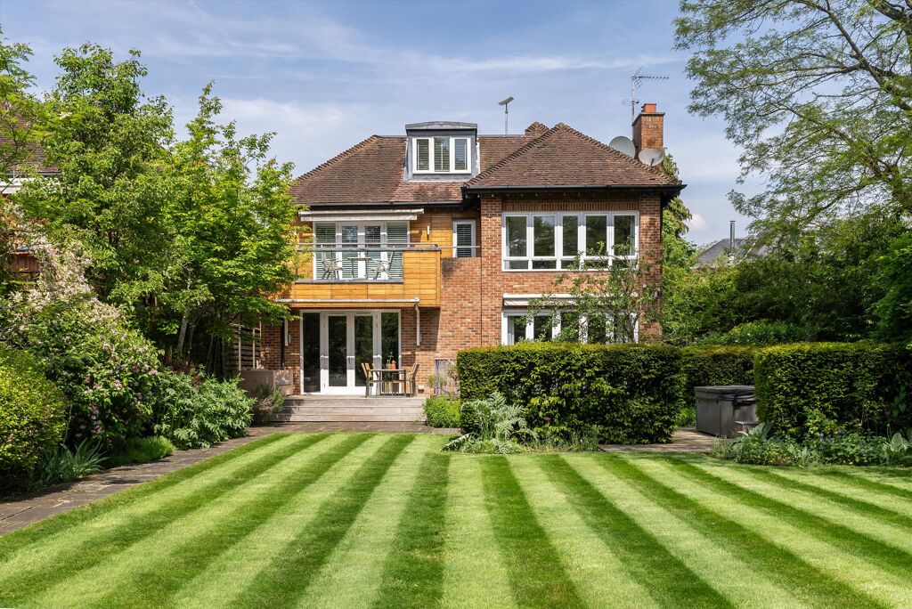 Image of Cedar Park Gardens, Wimbledon, London, SW19