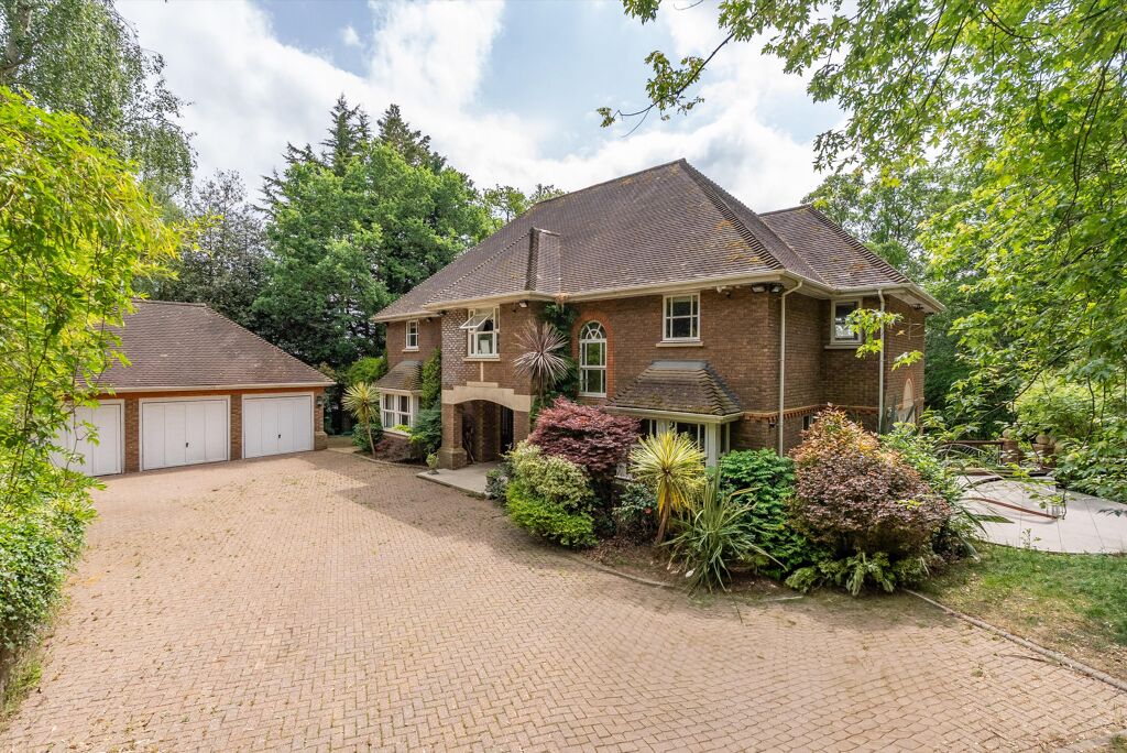 Image of Carrington Close, Coombe, Kingston Upon Thames, KT2