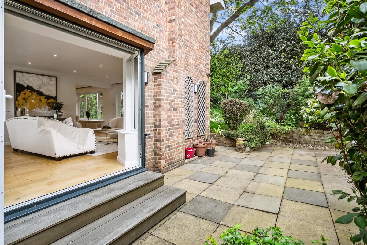 house for sale in Gatehouse Close, Kingston upon Thames, KT2