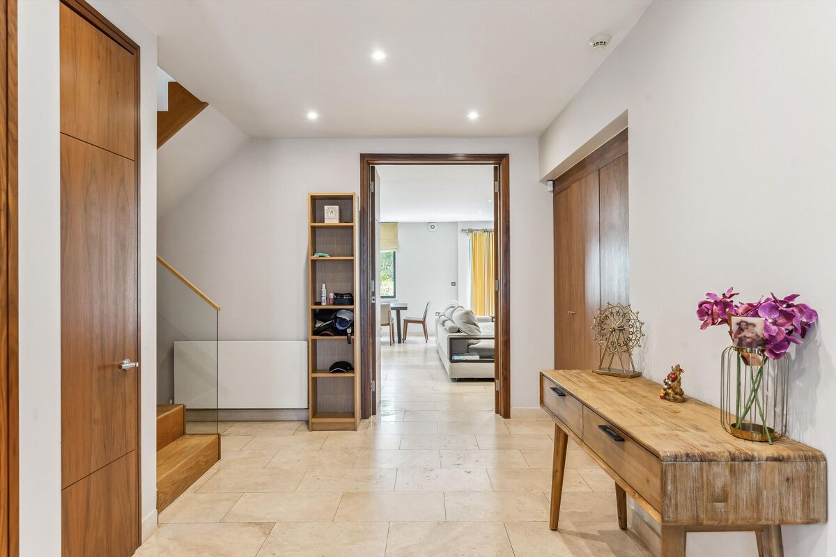 house for sale in Arthur Road, Wimbledon, London, SW19 WMB012408409