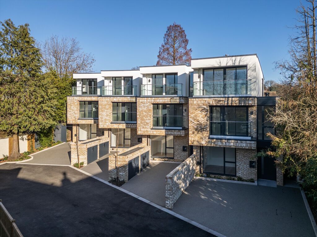 Image of Orchard Grove, London, SW20