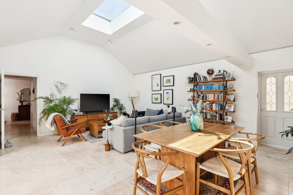 Image of Selhurst Close, London, SW19