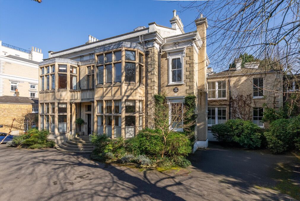 Image of Wimbledon Park Side, Wimbledon, London, SW19.