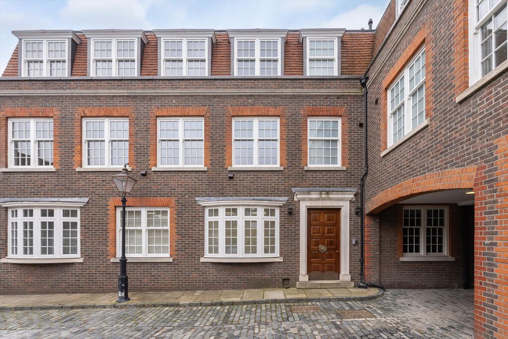 Image of Gibbard Mews, London, SW19