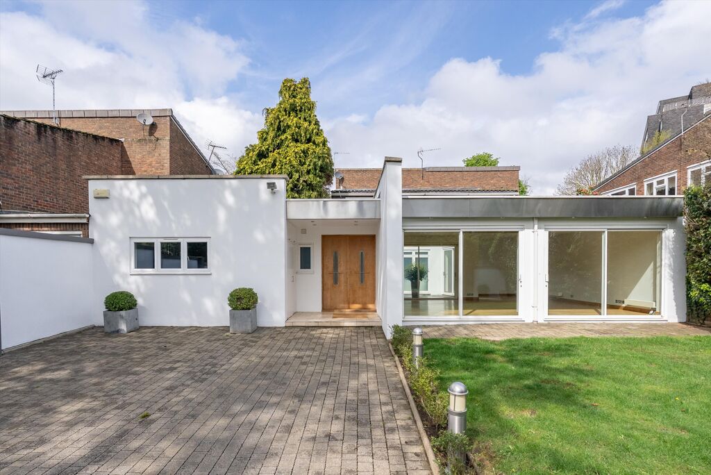 Image of Bathgate Road, Wimbledon, London, SW19