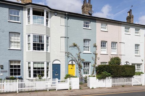Picture of 3 bedroom house for sale.