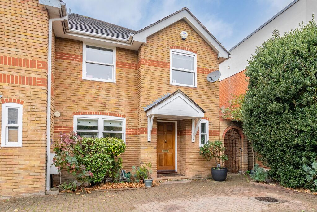 Image of Arterberry Road, London, SW20