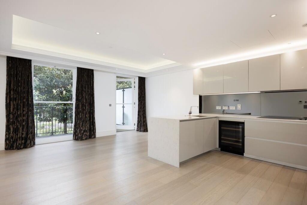 Image of Chambers Park Hill, London, SW20