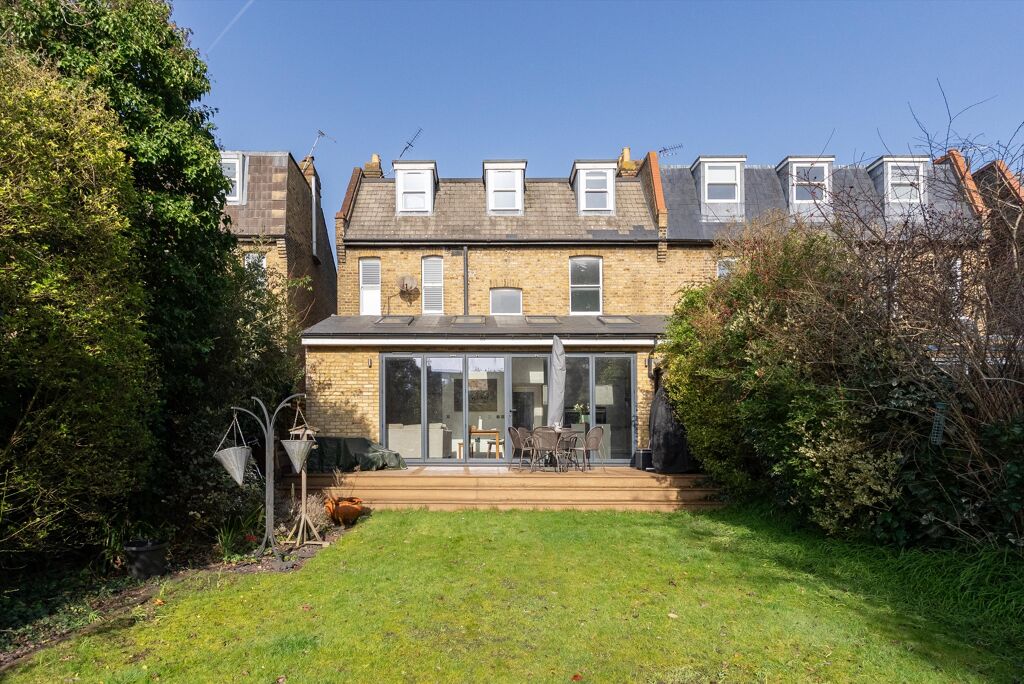 Image of Queens Road, London SW19