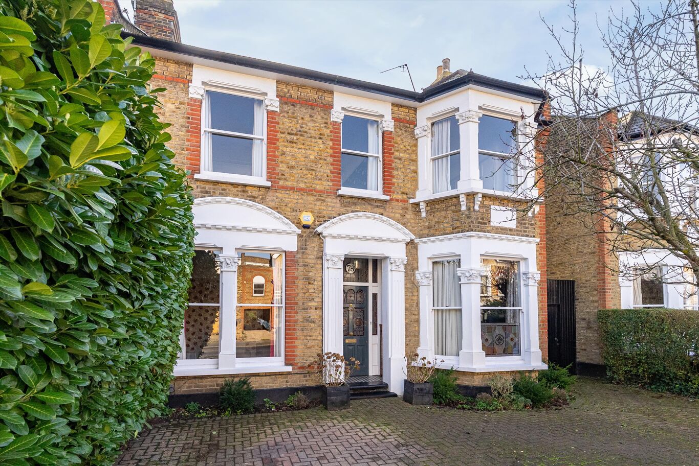 Image of Queens Road, London SW19