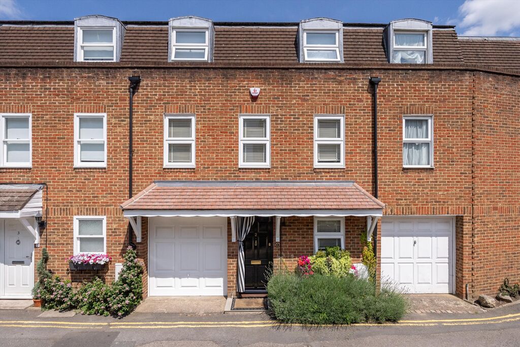 Image of High Street Mews, London, SW19