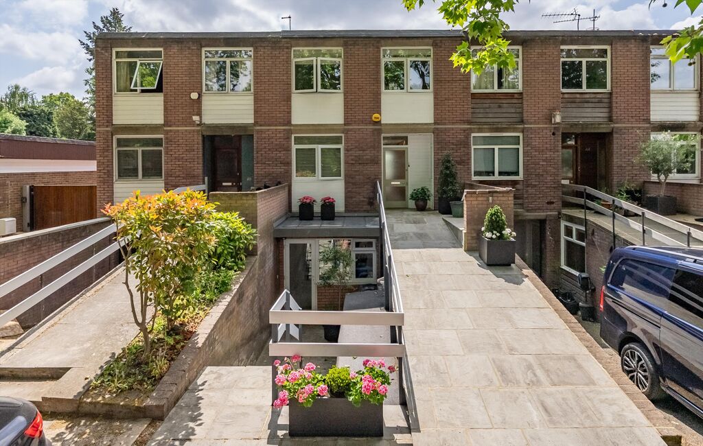 Image of Somerset Road, Wimbledon, London, SW19