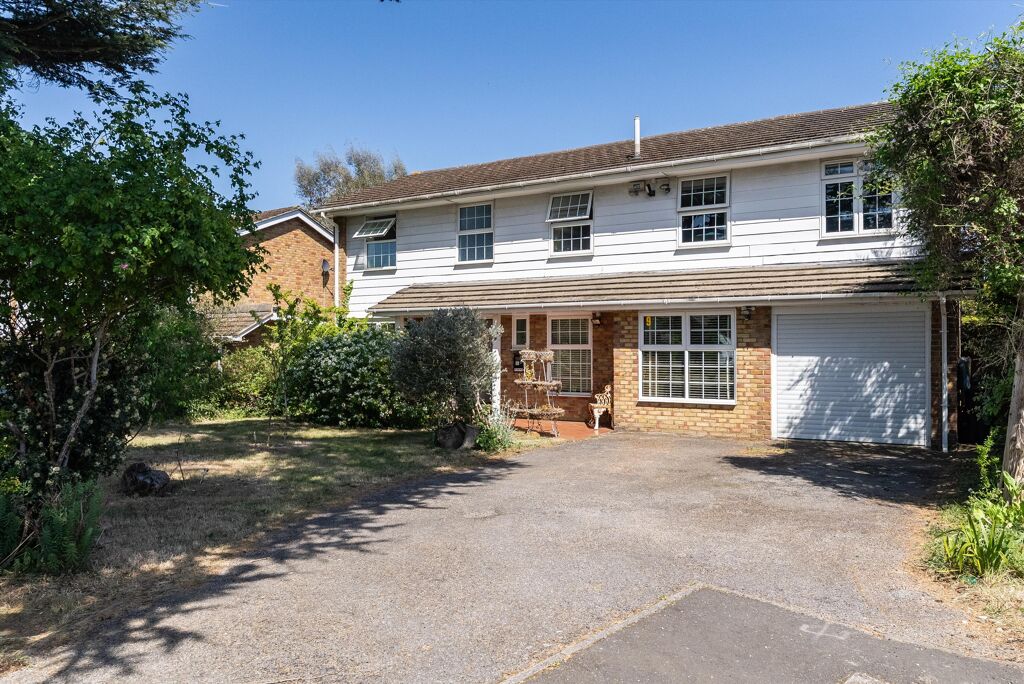 Image of Peregrine Way, London, SW19