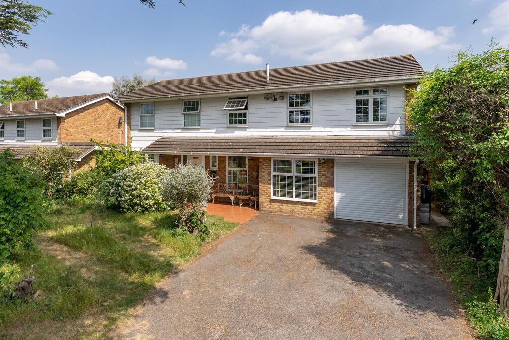 Image of Peregrine Way, London, SW19