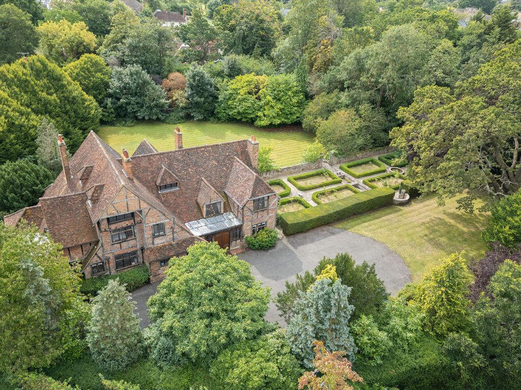 Image of Beverley Lane, Coombe Hill, Kingston, Wimbledon, KT2