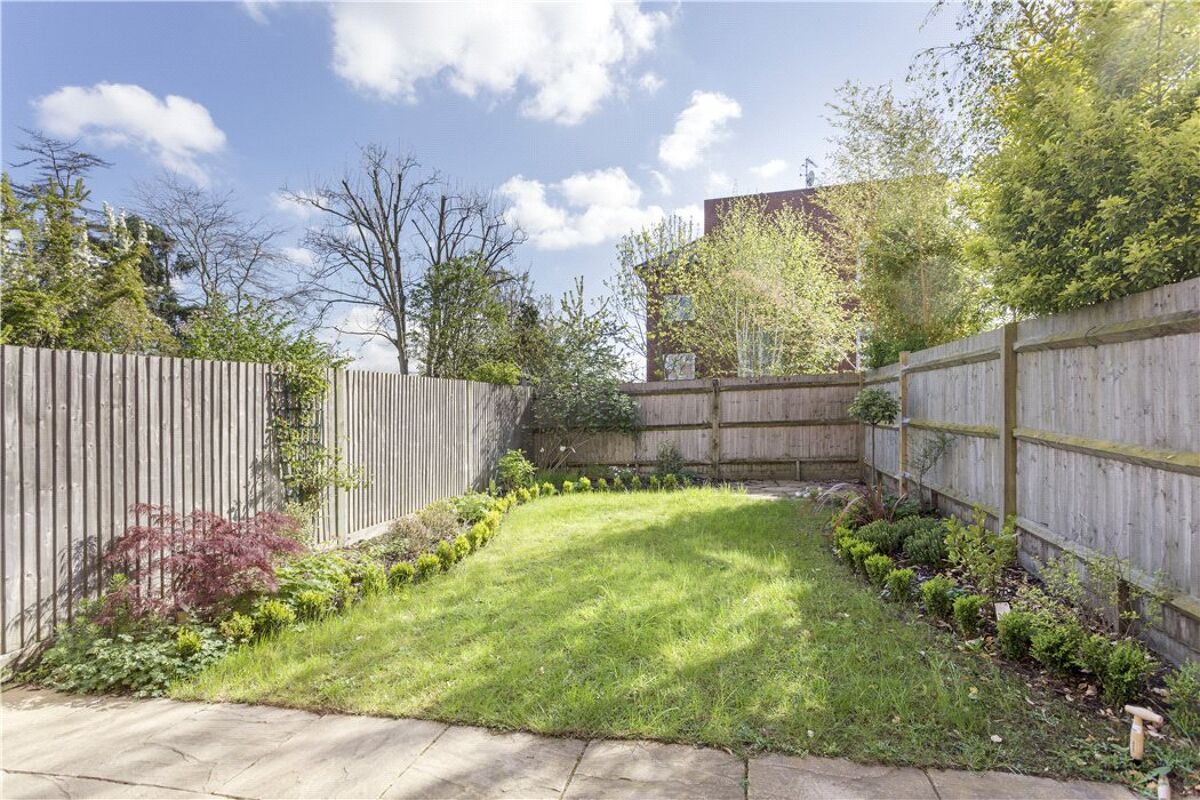 house for sale in Arcadian Place, Southfields, London, SW18 WMB090054