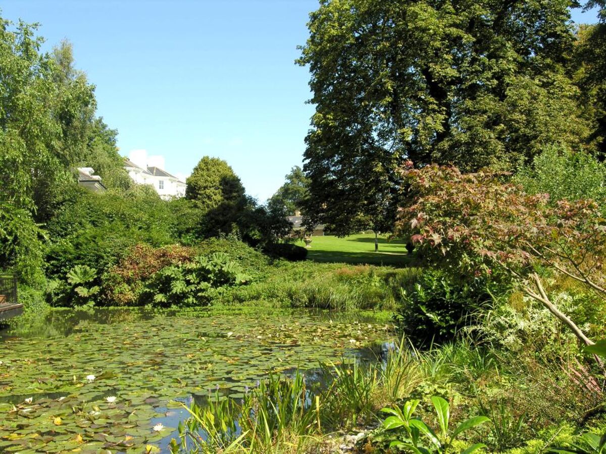 flat for sale in Kingston Hill Place, Kingston Hill, Kingston Upon Thames, KT2 WMB090178