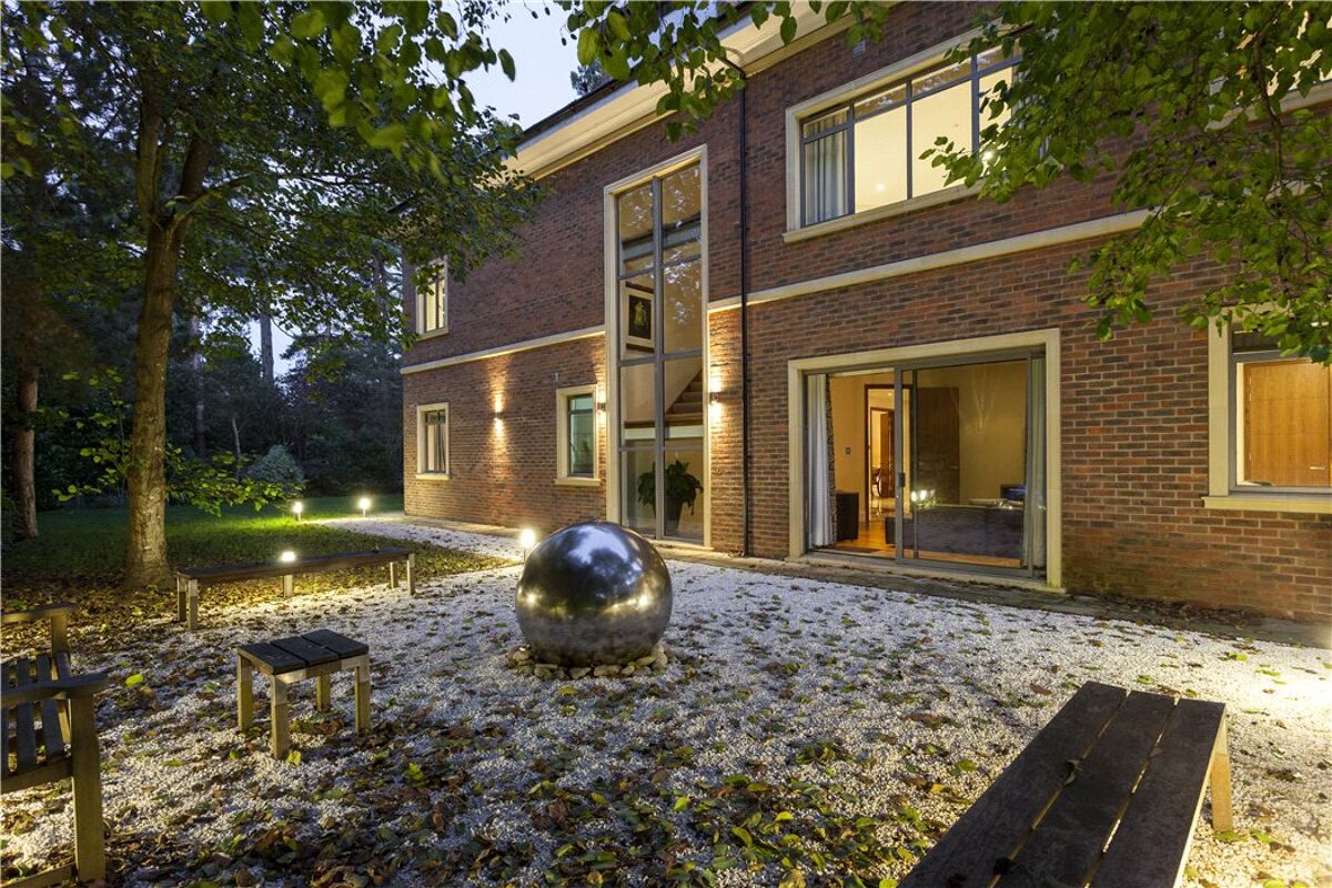 house for sale in Telegraph Cottage, Warren Road, Kingston upon Thames