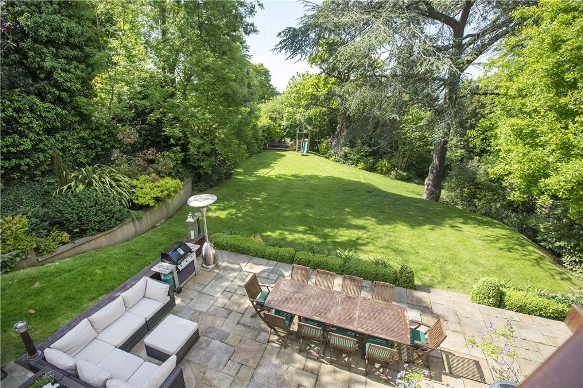 house for sale in Arthur Road, Wimbledon, London, SW19 WMB110160