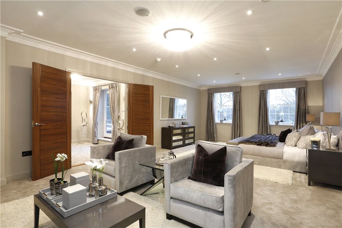 house for sale in Roedean Crescent, Roehampton, London, SW15