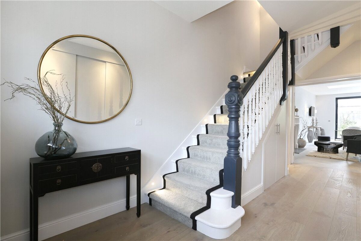 house for sale in Oakwood Road, London, SW20 WMB170226 Knight Frank