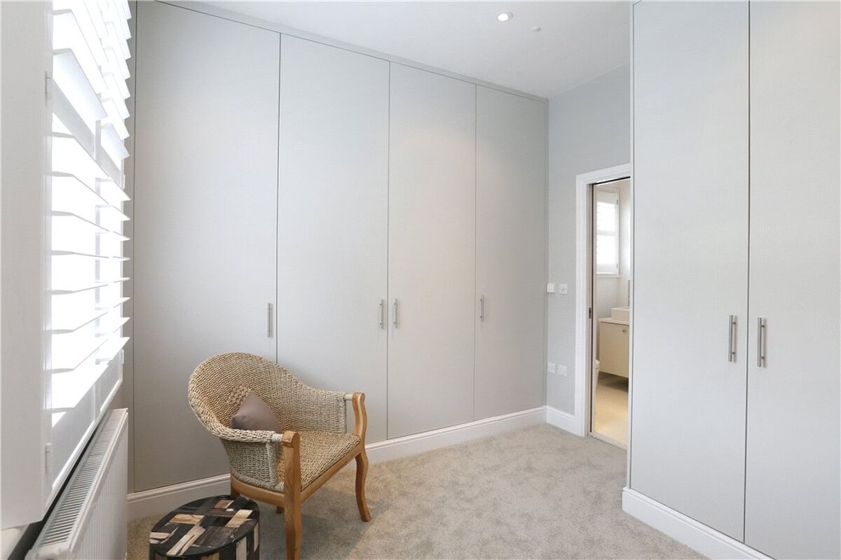 house for sale in Oakwood Road, London, SW20 WMB170226 Knight Frank