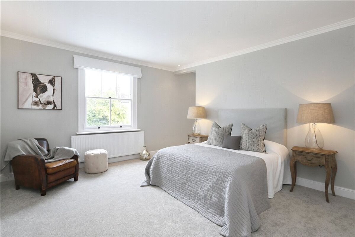 house for sale in Oakwood Road, London, SW20 WMB170226 Knight Frank