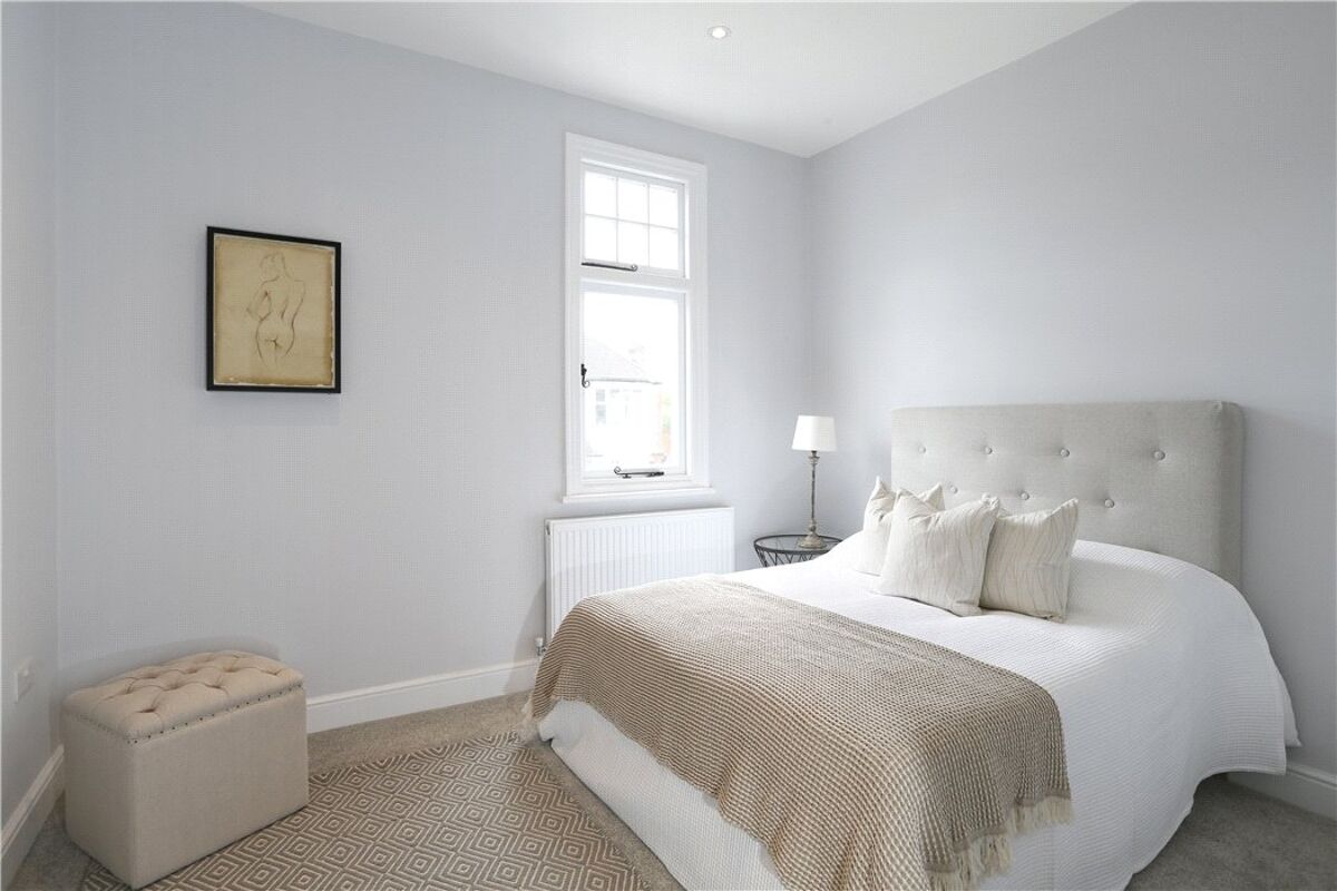 house for sale in Oakwood Road, London, SW20 WMB170226 Knight Frank