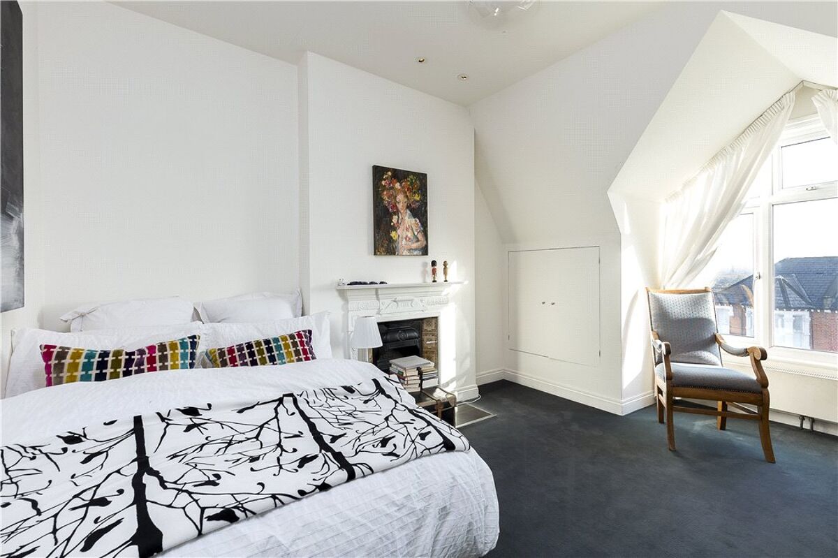 house for sale in Woodside, Wimbledon, London, SW19 WMB170254