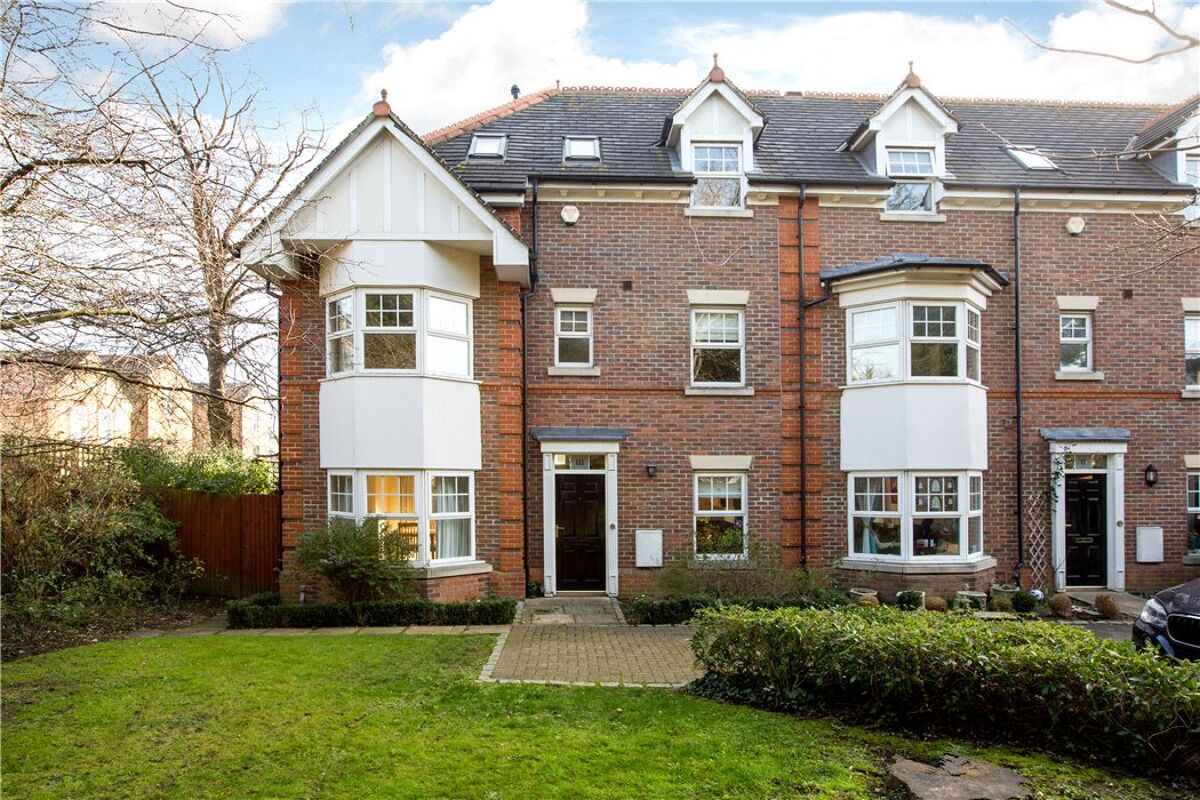 house for sale in Saffron Mews, 88 Worple Road, London, SW19